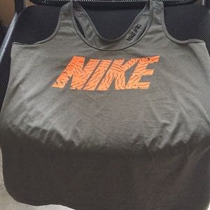 Nike women tank top